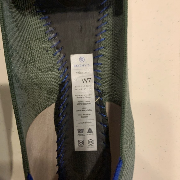 Rothy’s - Picture 3 of 3